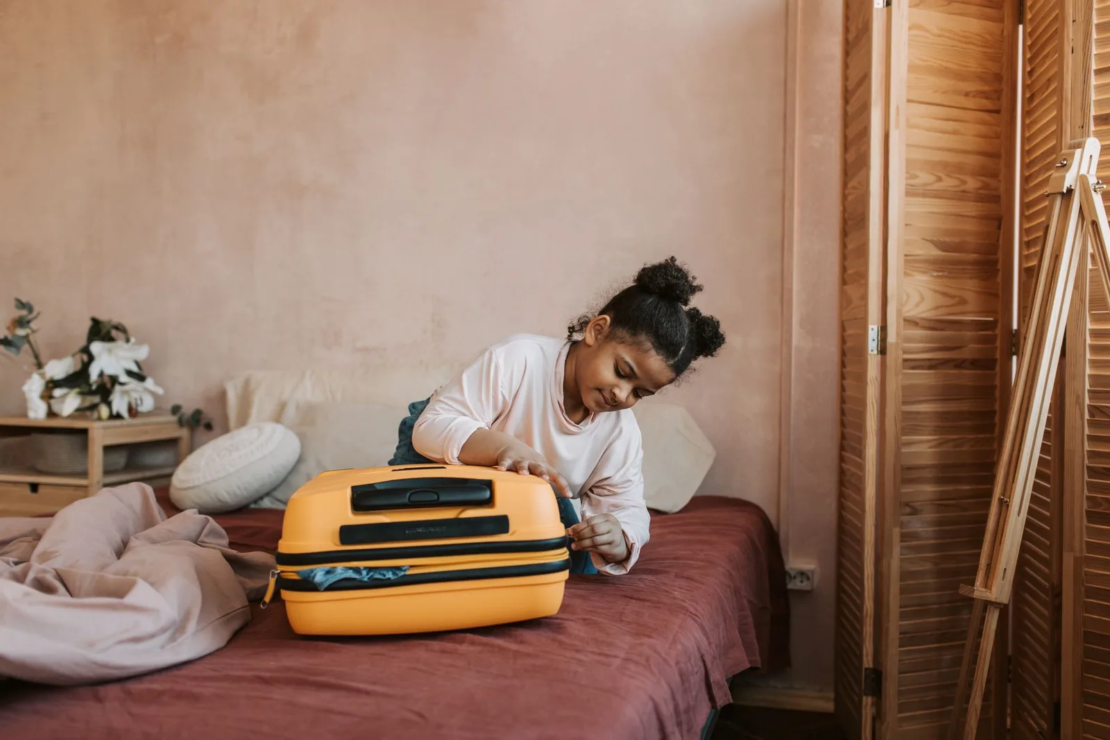 How to Pack a Backpack for Travel: The Science of Weight Distribution and Easy Access